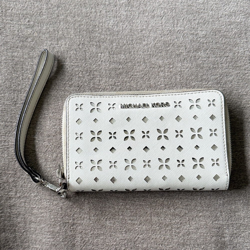Michael Kors Cream Cutout Wristlet